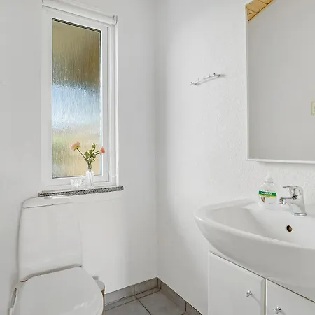 3 Bedroom Gorgeous In Prázdninový dům *