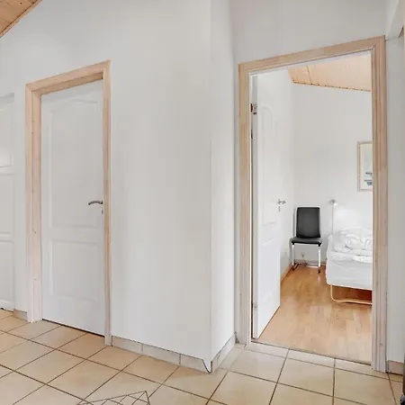 3 Bedroom Gorgeous In Prázdninový dům