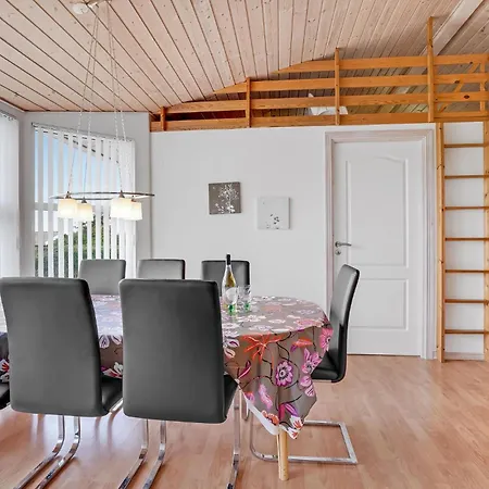 3 Bedroom Gorgeous In Prázdninový dům Vestervig