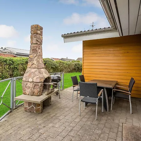 3 Bedroom Gorgeous In *